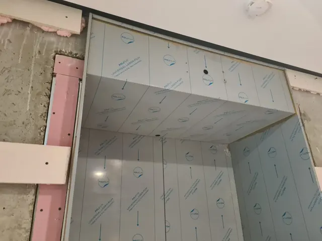 Облицовка портала лифта в плёнке